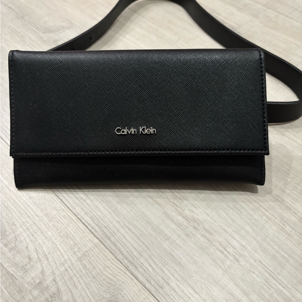 Calvin Klein Sleek Black Waist wallet/Clutch